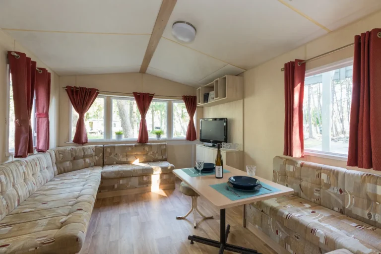 Abi Vista salon 2
