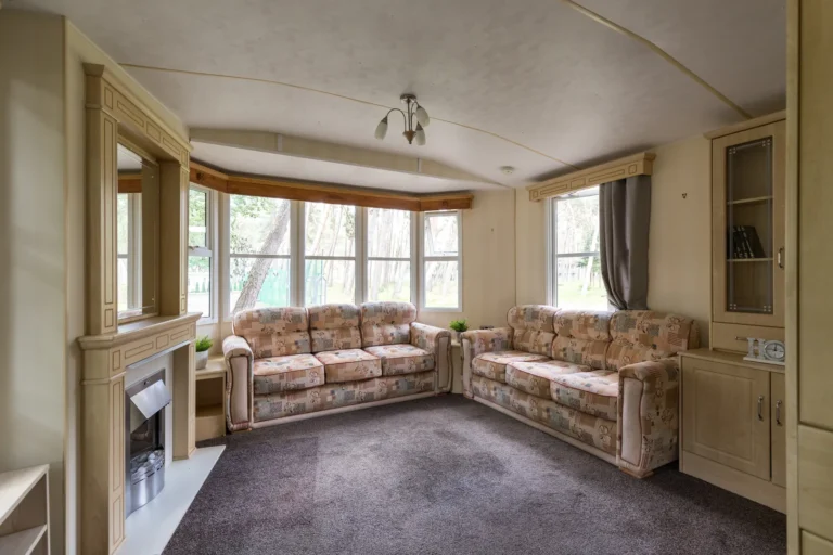 Atlas Debonair salon