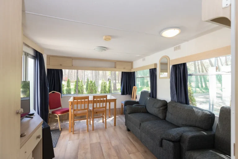 Brentmere Kadet salon